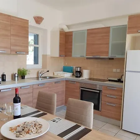 아파트 Kaniaris *